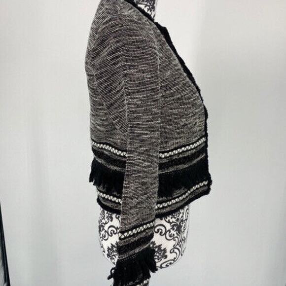 H&M black and white tweed blazer with fringe mixed media. size 2 - Picture 5 of 9